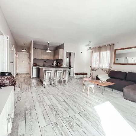 Beautiful Stella Callao Salvaje, Close To The Cs013 Villa