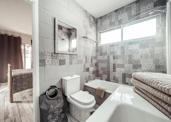 Beautiful Stella Callao Salvaje, Close To The Cs013 Villa